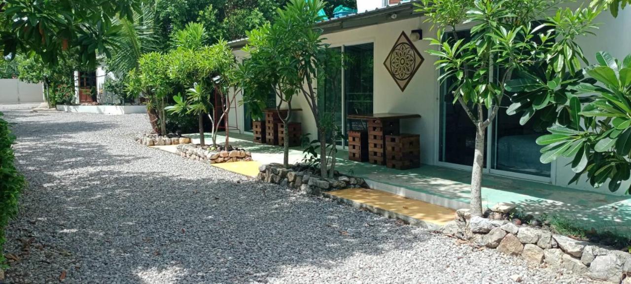 Mem Homestay 春蓬 外观 照片
